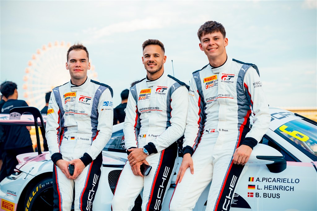 Bastian Buus vil sikre Porsche-sejr i historisk Suzuka-løb. 
(Foto: Origine Motorsport)